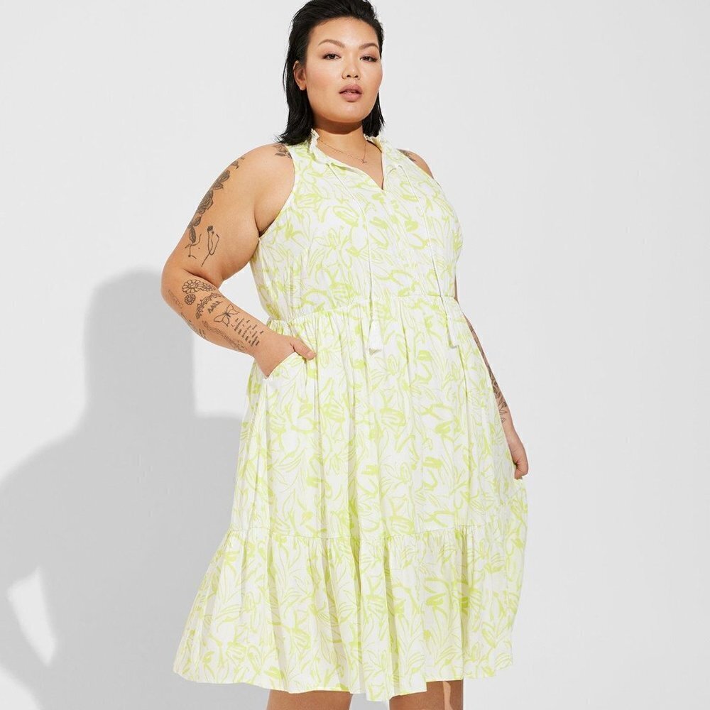 Torrid - Midi Wash Gauze Tiered Dress in Floral Yellow - Picture 10 of 13